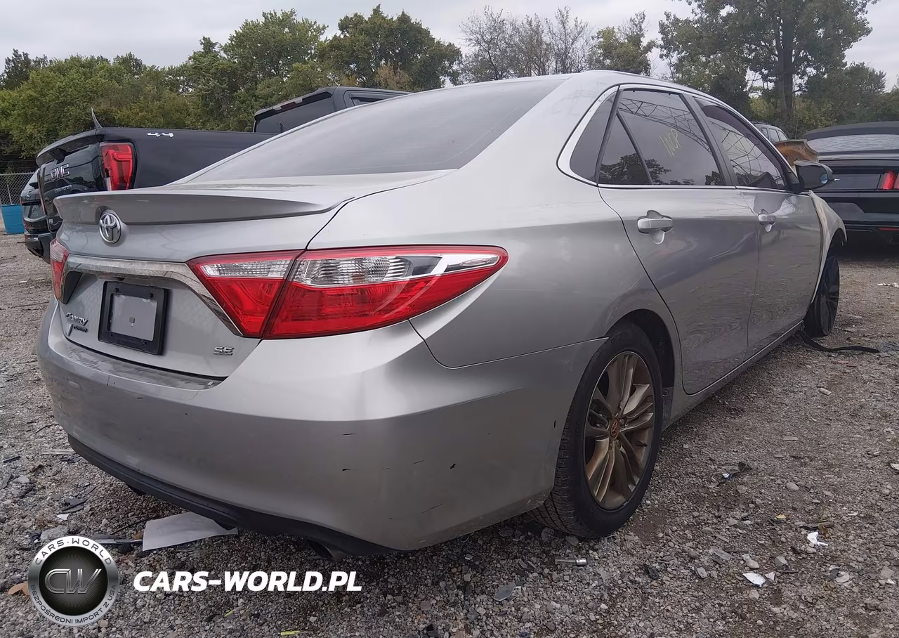 2016 Toyota Camry Se VIN:4T1BF1FK8GU255967 - 4