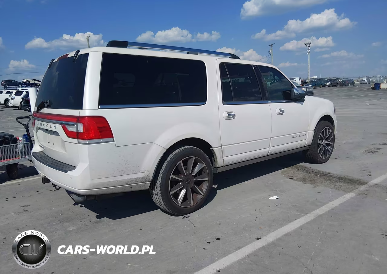 2017 Lincoln Navigator L Reserve VIN:5LMJJ3LT0HEL02470 - 4