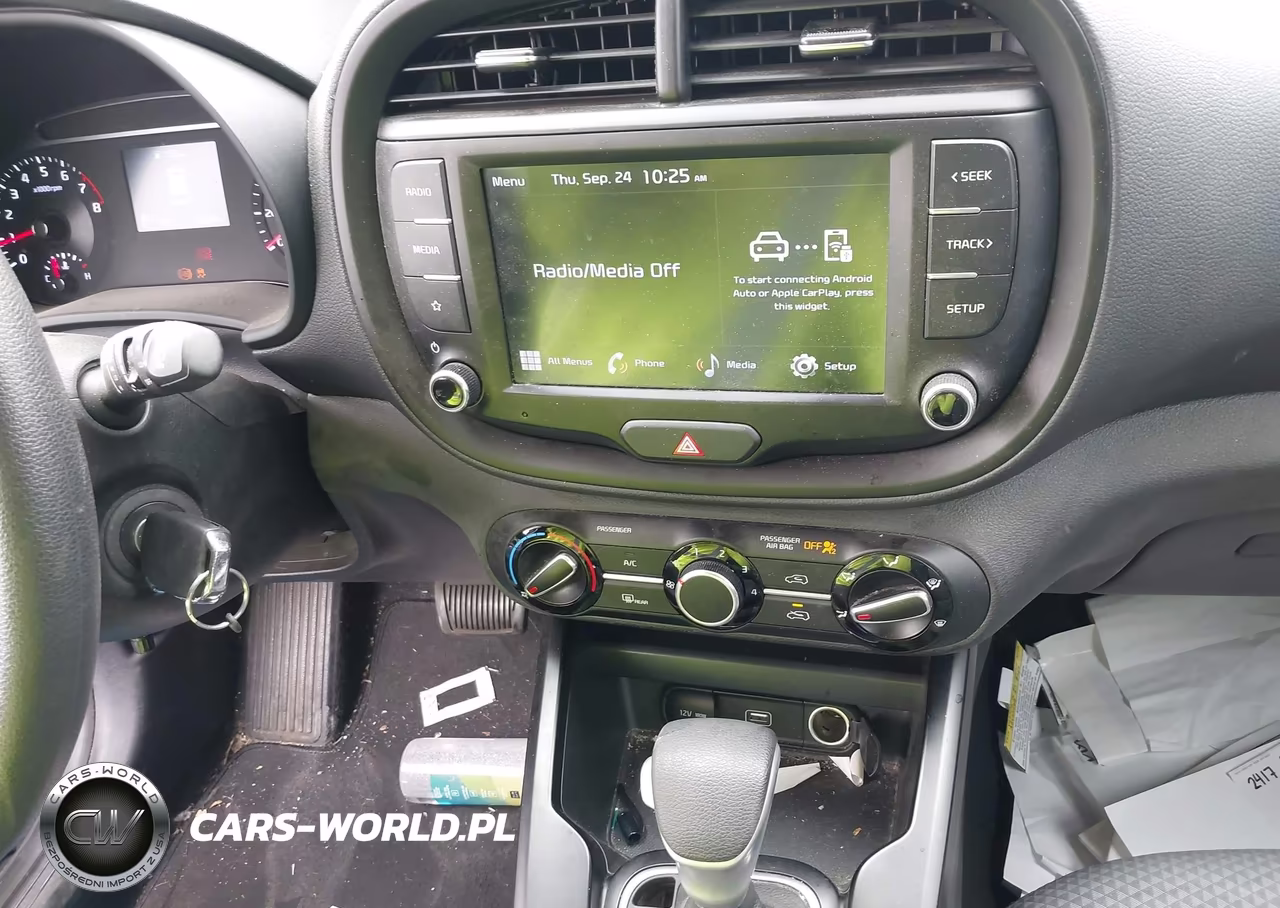 2022 Kia Soul Lx VIN:KNDJ23AU9N7820500 - 11