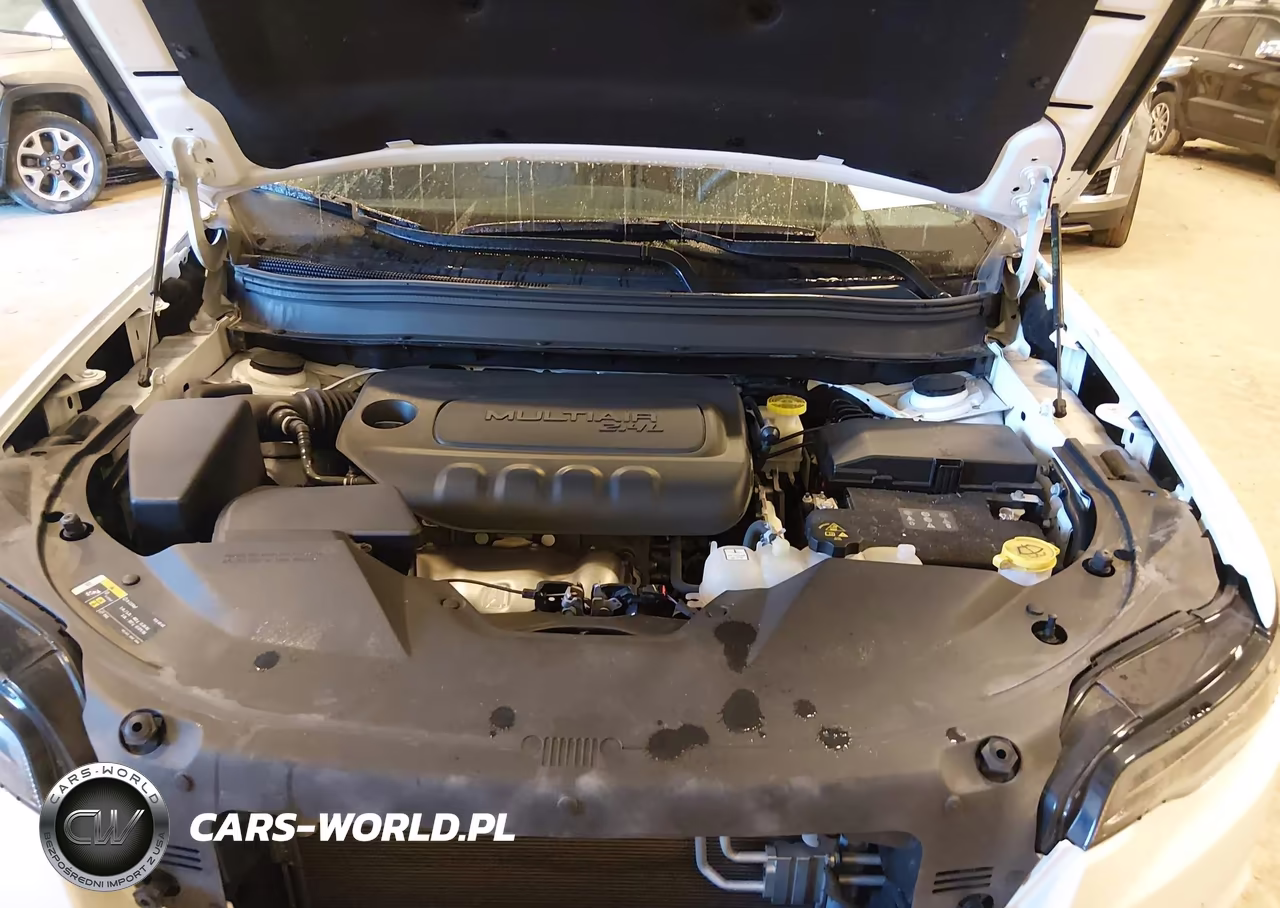 2023 Jeep Cherokee Altitude Lux 4X4 VIN:1C4PJMMB3PD101079 - 10
