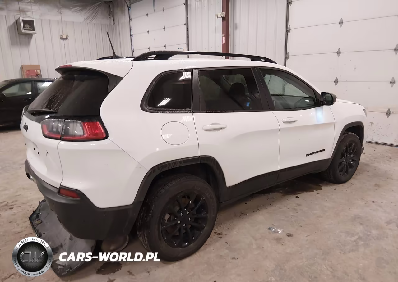 2023 Jeep Cherokee Altitude Lux 4X4 VIN:1C4PJMMB3PD101079 - 4