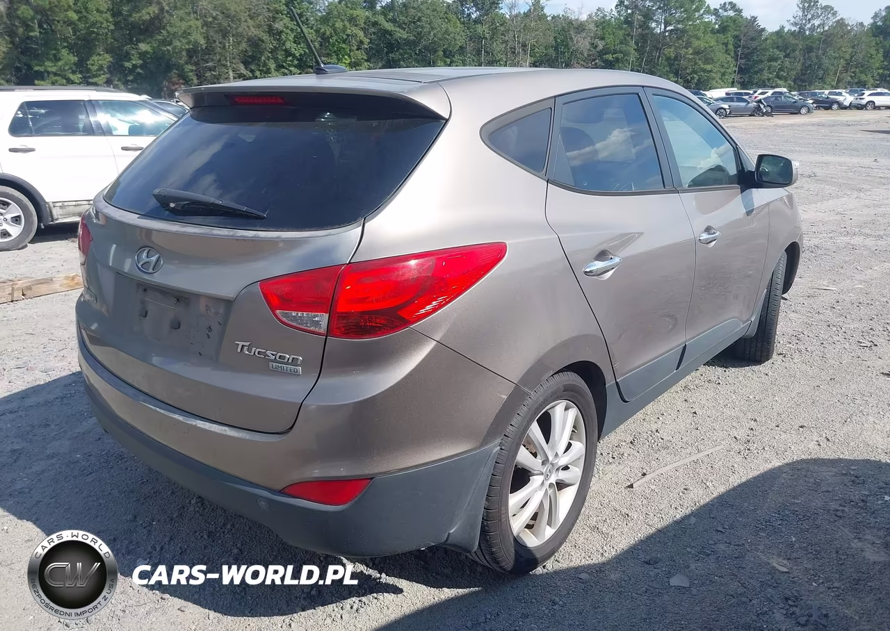 2012 Hyundai Tucson Limited VIN:KM8JU3AC7CU530624 - 4
