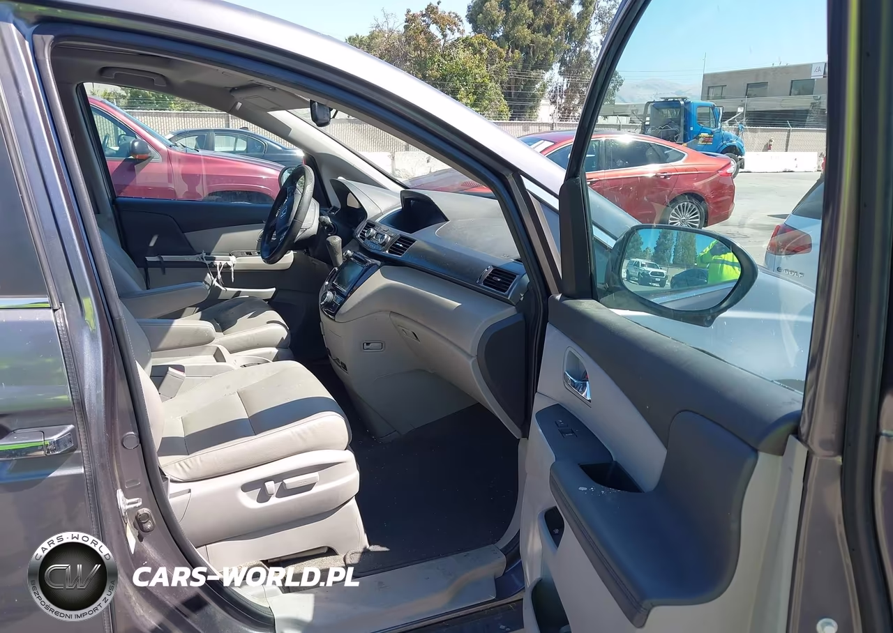 2015 Honda Odyssey Ex-L VIN:5FNRL5H64FB025689 - 5