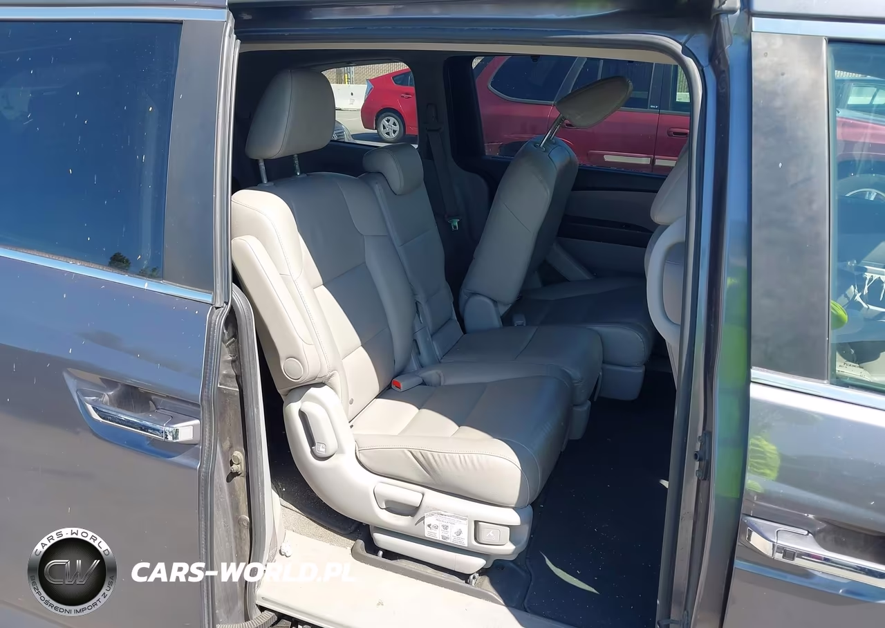 2015 Honda Odyssey Ex-L VIN:5FNRL5H64FB025689 - 8