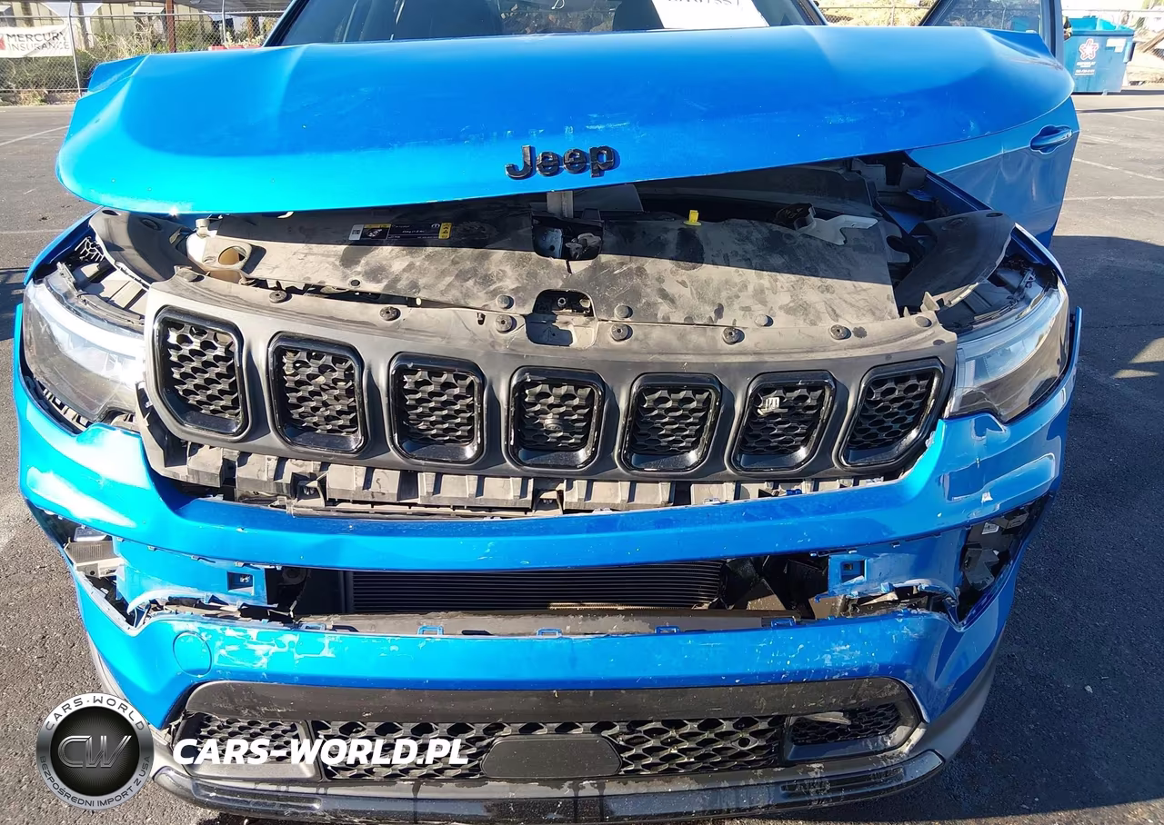 2023 Jeep Compass Altitude 4X4 VIN:3C4NJDBN8PT569338 - 6