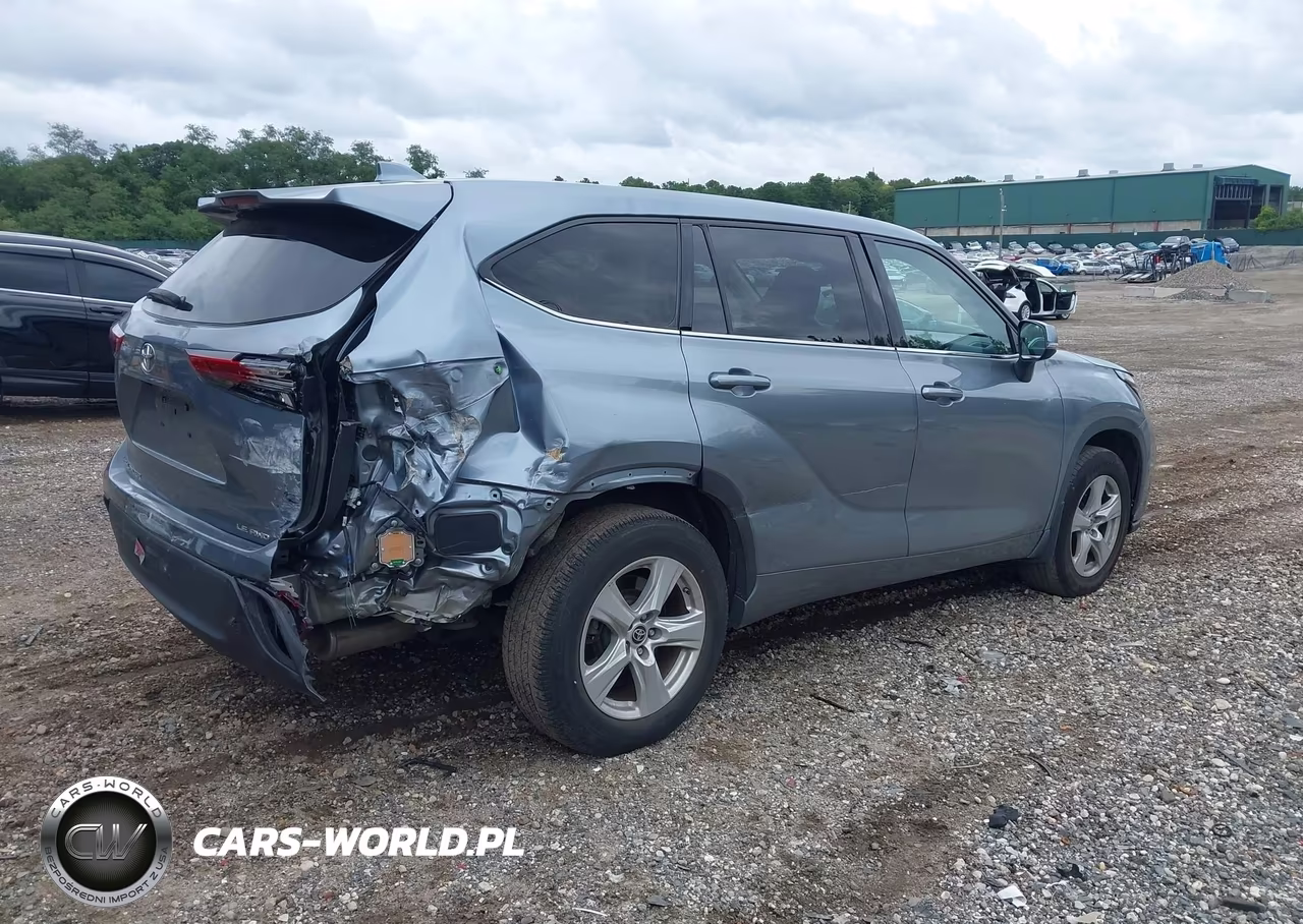 2020 Toyota Highlander Le VIN:5TDBZRBH9LS019590 - 4