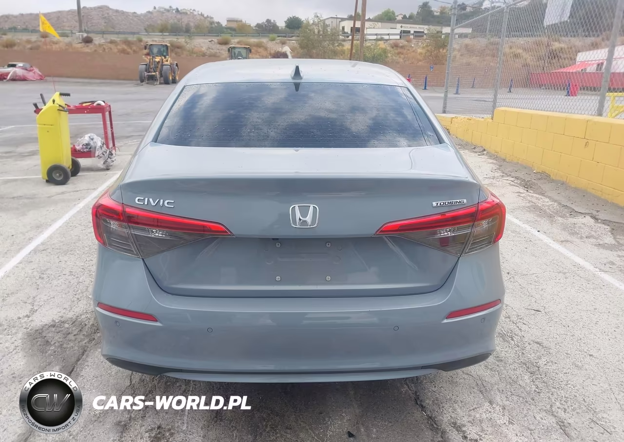 2024 Honda Civic Touring VIN:2HGFE1F95RH304054 - 16