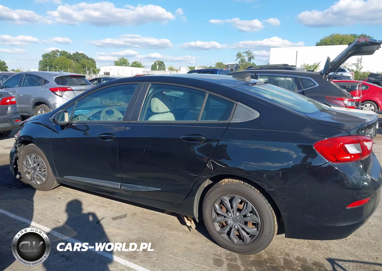 2018 Chevrolet Cruze Ls Auto VIN:1G1BC5SM5J7120553 - 14