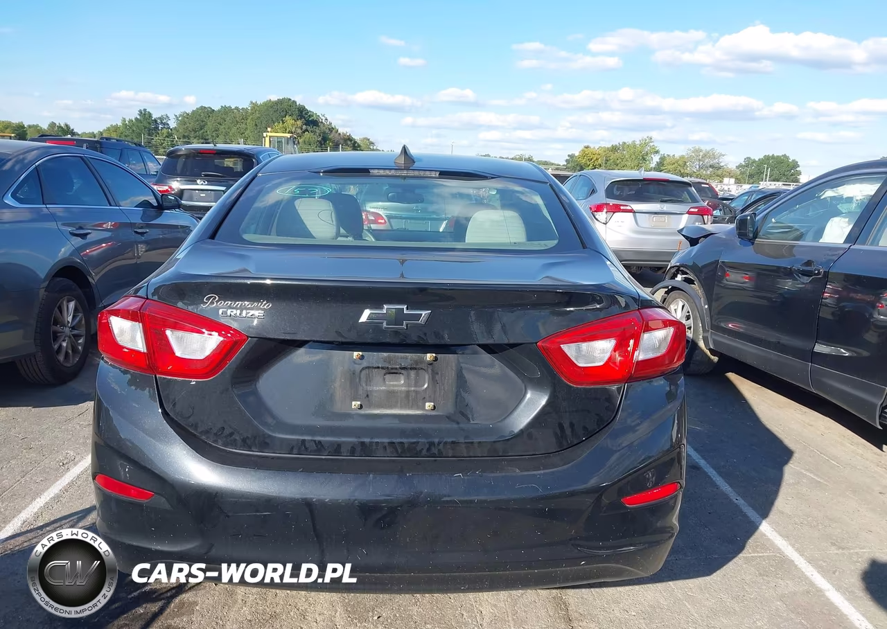 2018 Chevrolet Cruze Ls Auto VIN:1G1BC5SM5J7120553 - 16