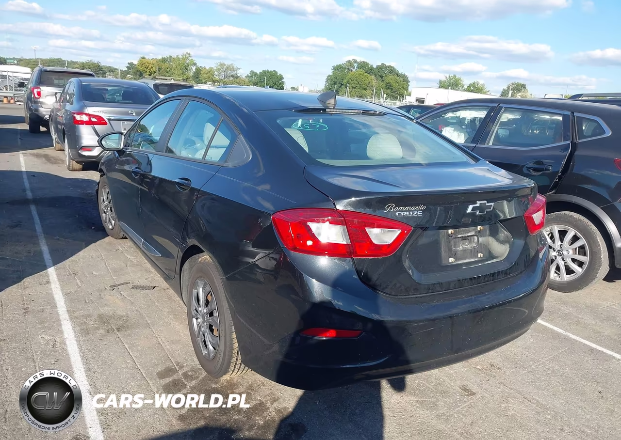 2018 Chevrolet Cruze Ls Auto VIN:1G1BC5SM5J7120553 - 3