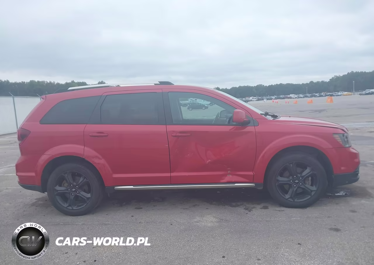 2018 Dodge Journey Crossroad VIN:3C4PDCGG9JT216084 - 13