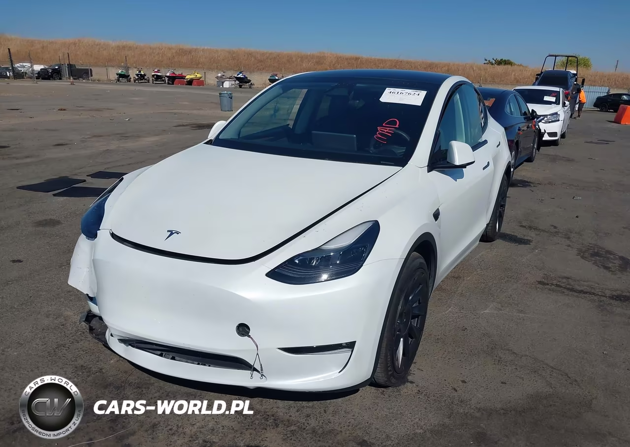 2023 Tesla Model Y Awd-Long Range Dual Motor All-Wheel Drive VIN:7SAYGAEE5PF939605 - 2