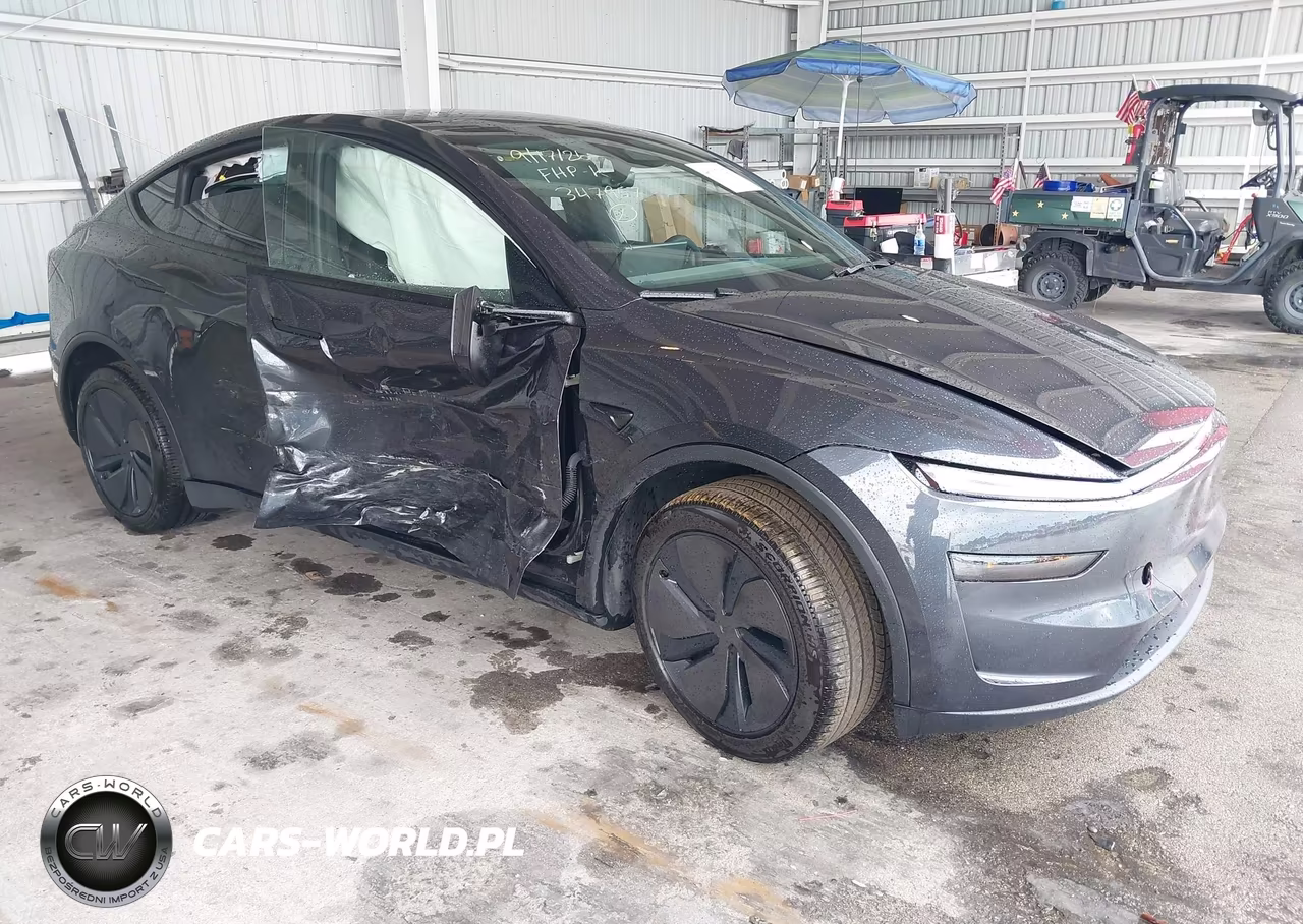 2026 Tesla Model Y – zdjęcie 1 z 15