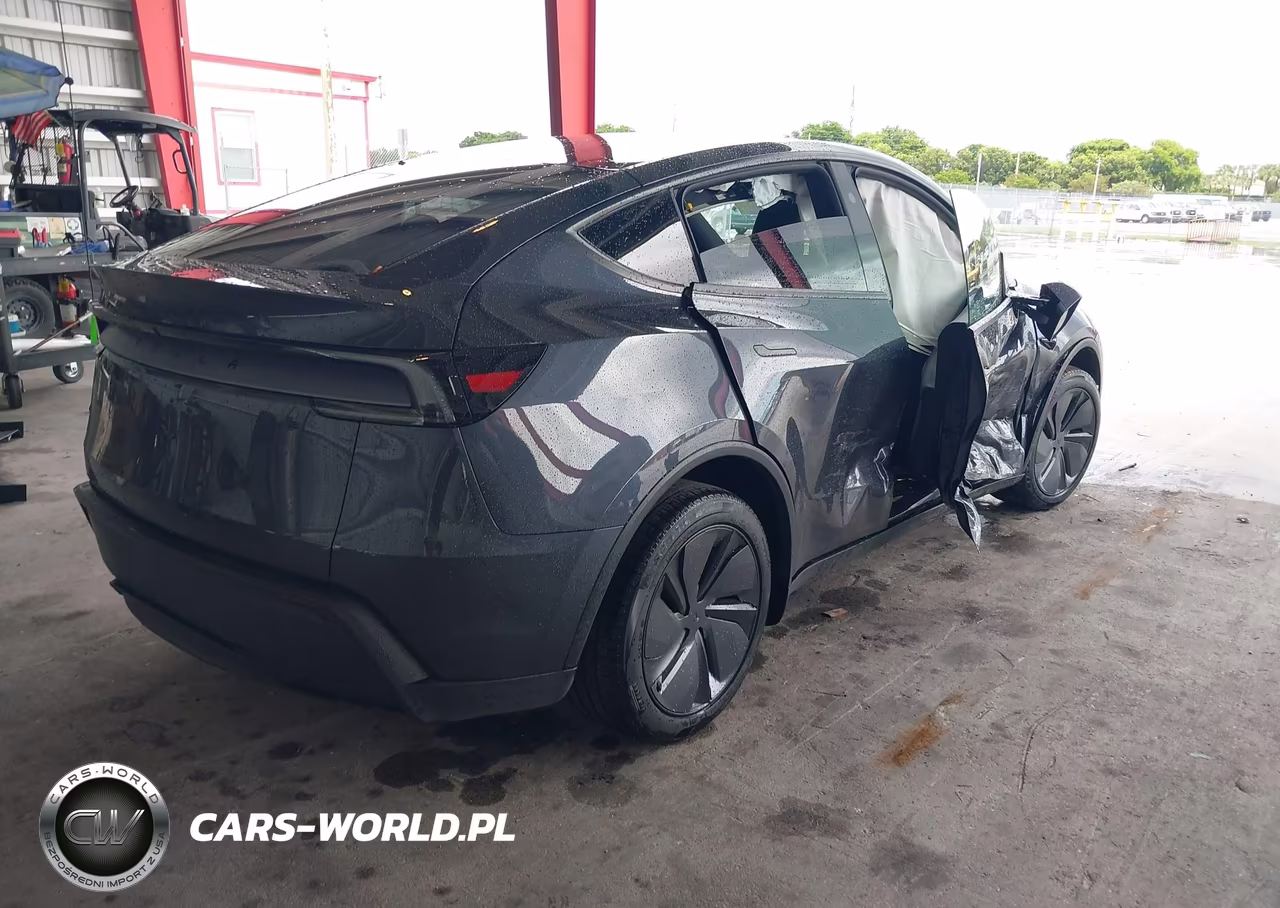 2026 Tesla Model Y VIN:7SAYGDED0TA728540 - 4
