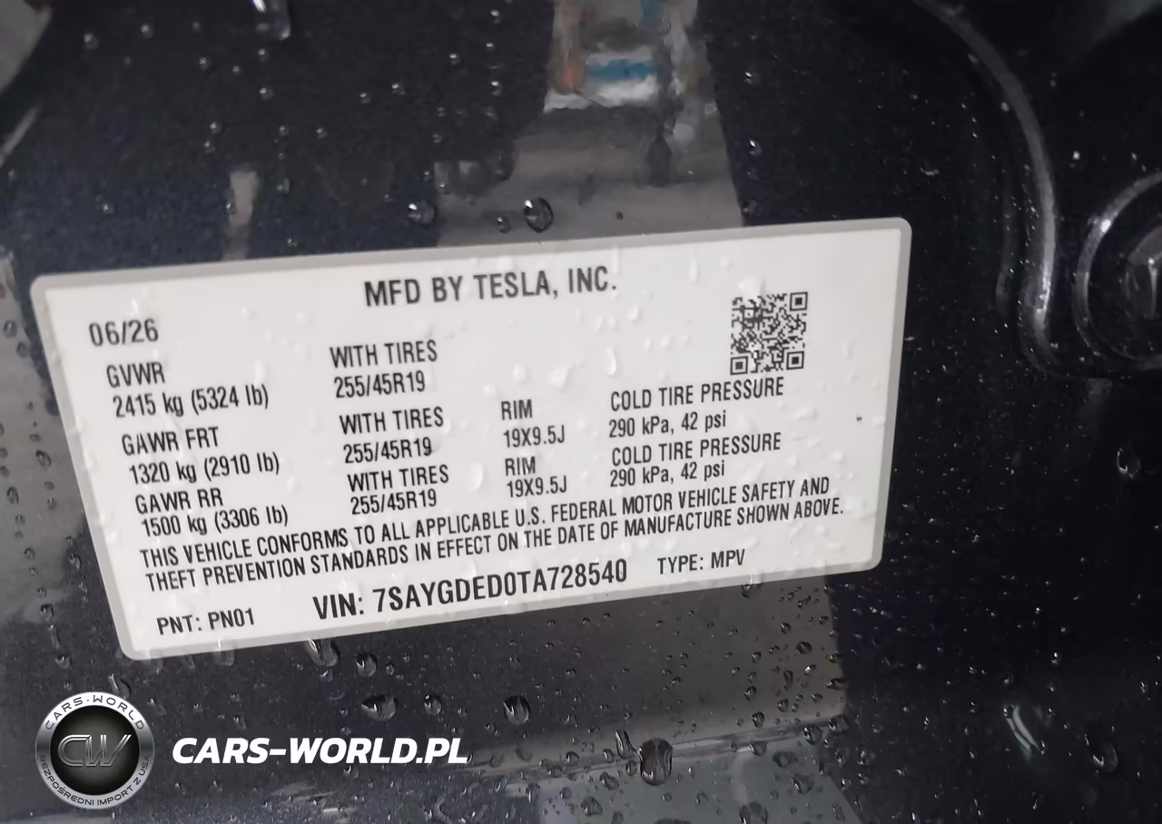 2026 Tesla Model Y VIN:7SAYGDED0TA728540 - 9