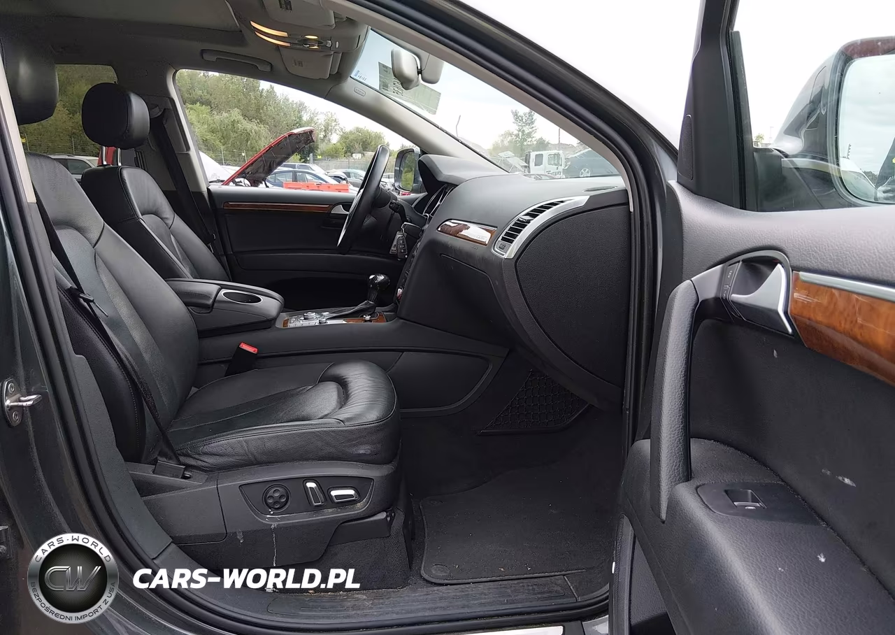 2014 Audi Q7 3.0T S Line Prestige VIN:WA1DGAFEXED020675 - 5