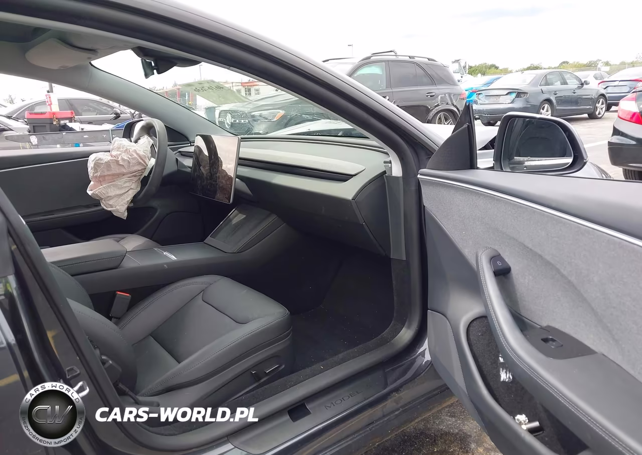 2025 Tesla Model 3 Long Range Rear-Wheel Drive-Standard Rear-Wheel Drive VIN:5YJ3E1EA7SF058049 - 5