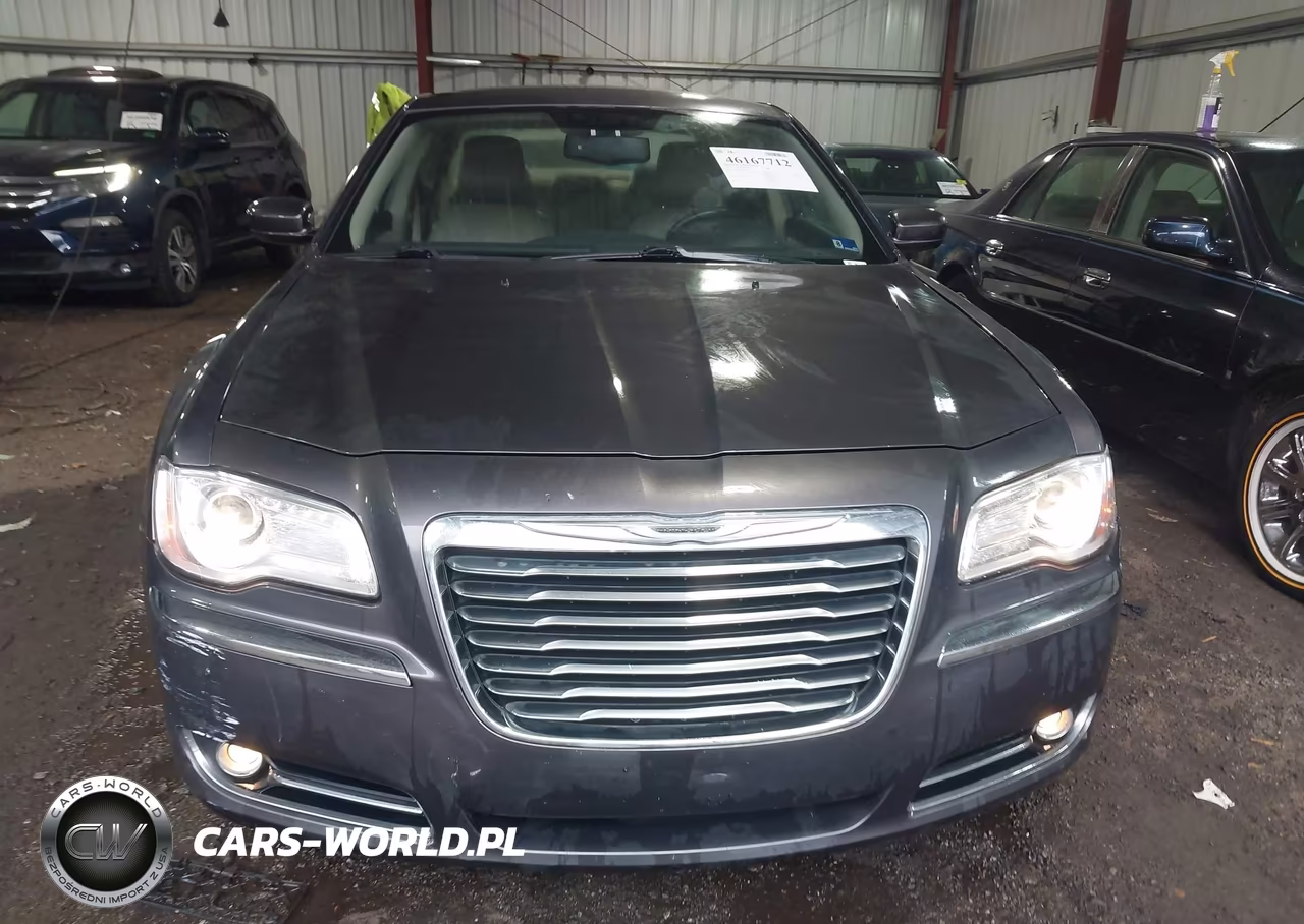 2013 Chrysler 300 Motown VIN:2C3CCAAG6DH551626 - 12