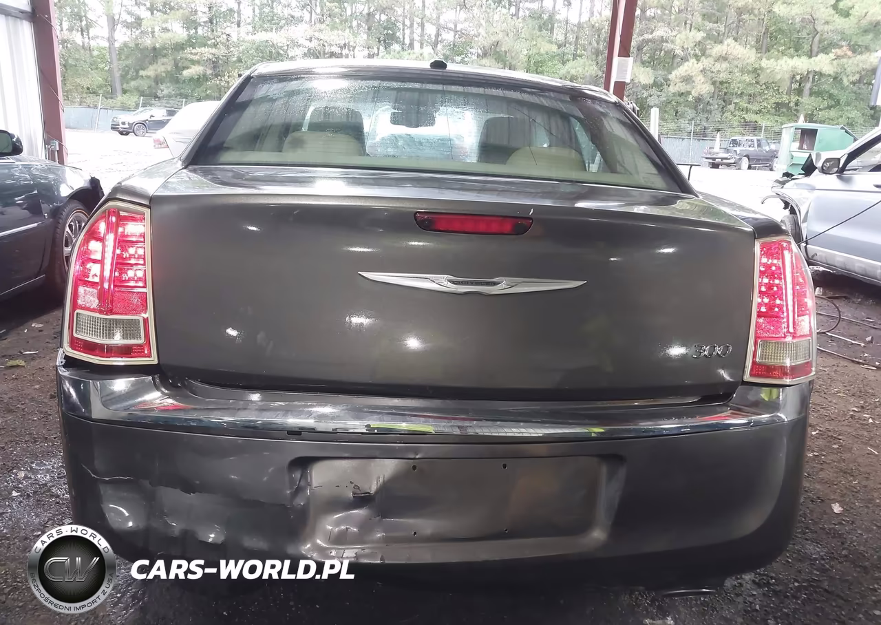 2013 Chrysler 300 Motown VIN:2C3CCAAG6DH551626 - 6