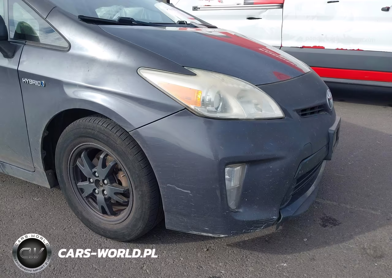 2015 Toyota Prius Three VIN:JTDKN3DU1F0394710 - 17