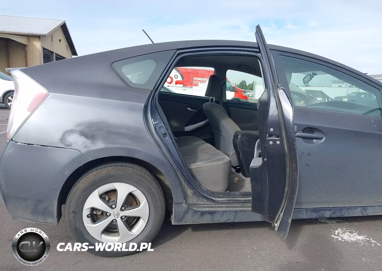 2015 Toyota Prius Three VIN:JTDKN3DU1F0394710 - 8