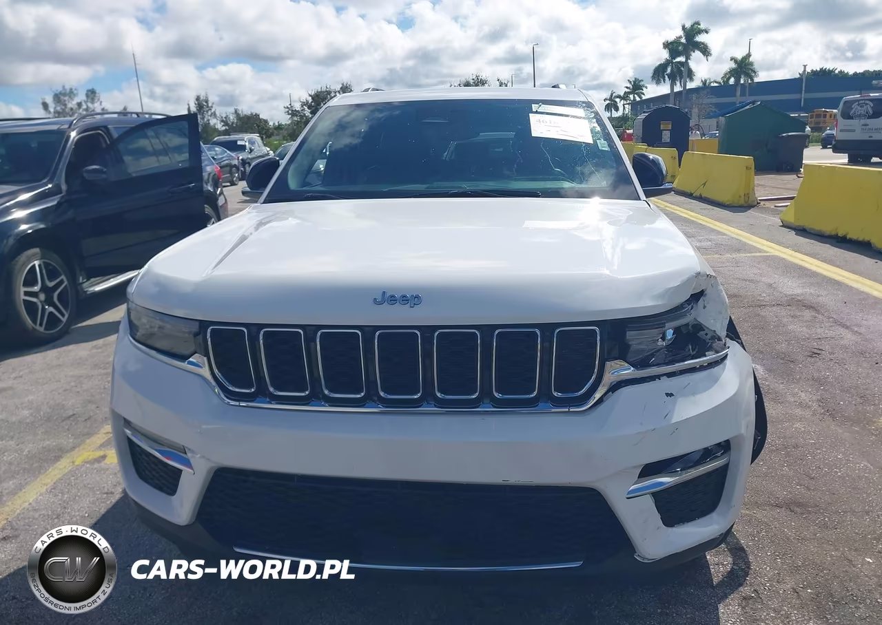 2024 Jeep Grand Cherokee 4Xe VIN:1C4RJYB66RC115301 - 12