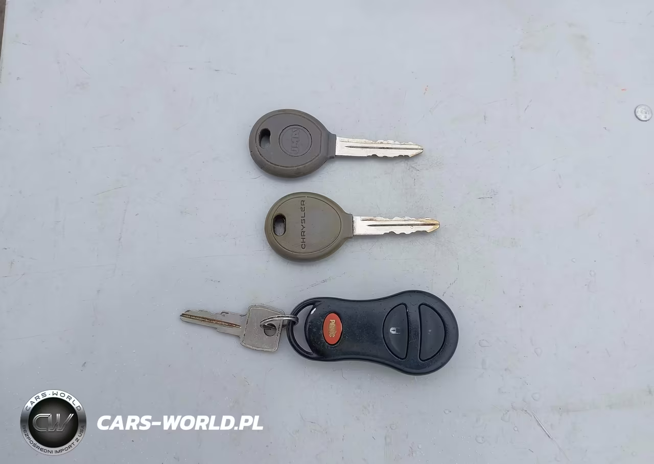 2002 Dodge Grand Caravan Sport VIN:2B4GP44R02R588675 - 11