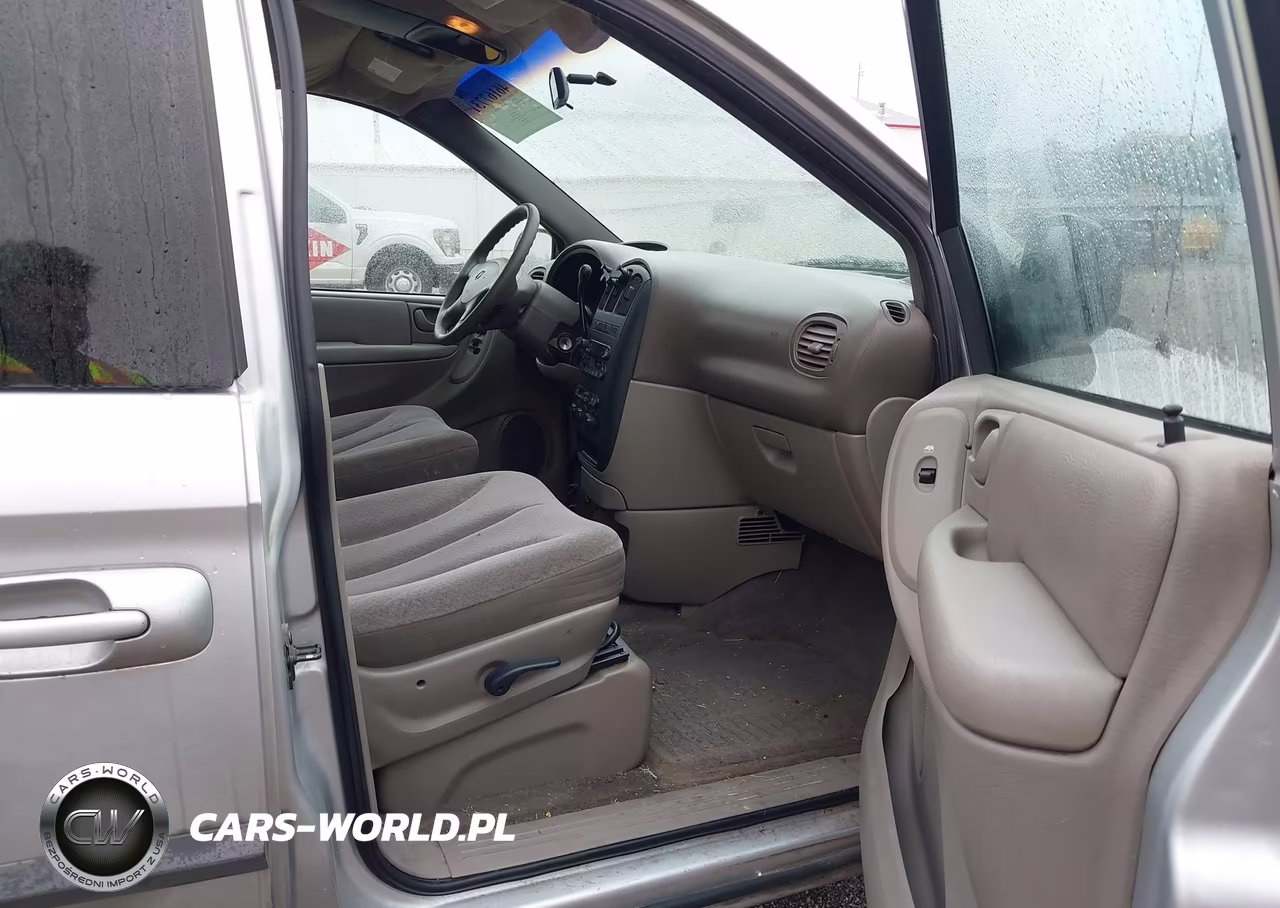2002 Dodge Grand Caravan Sport VIN:2B4GP44R02R588675 - 5