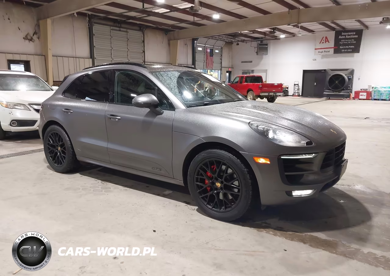 2017 Porsche Macan Gts