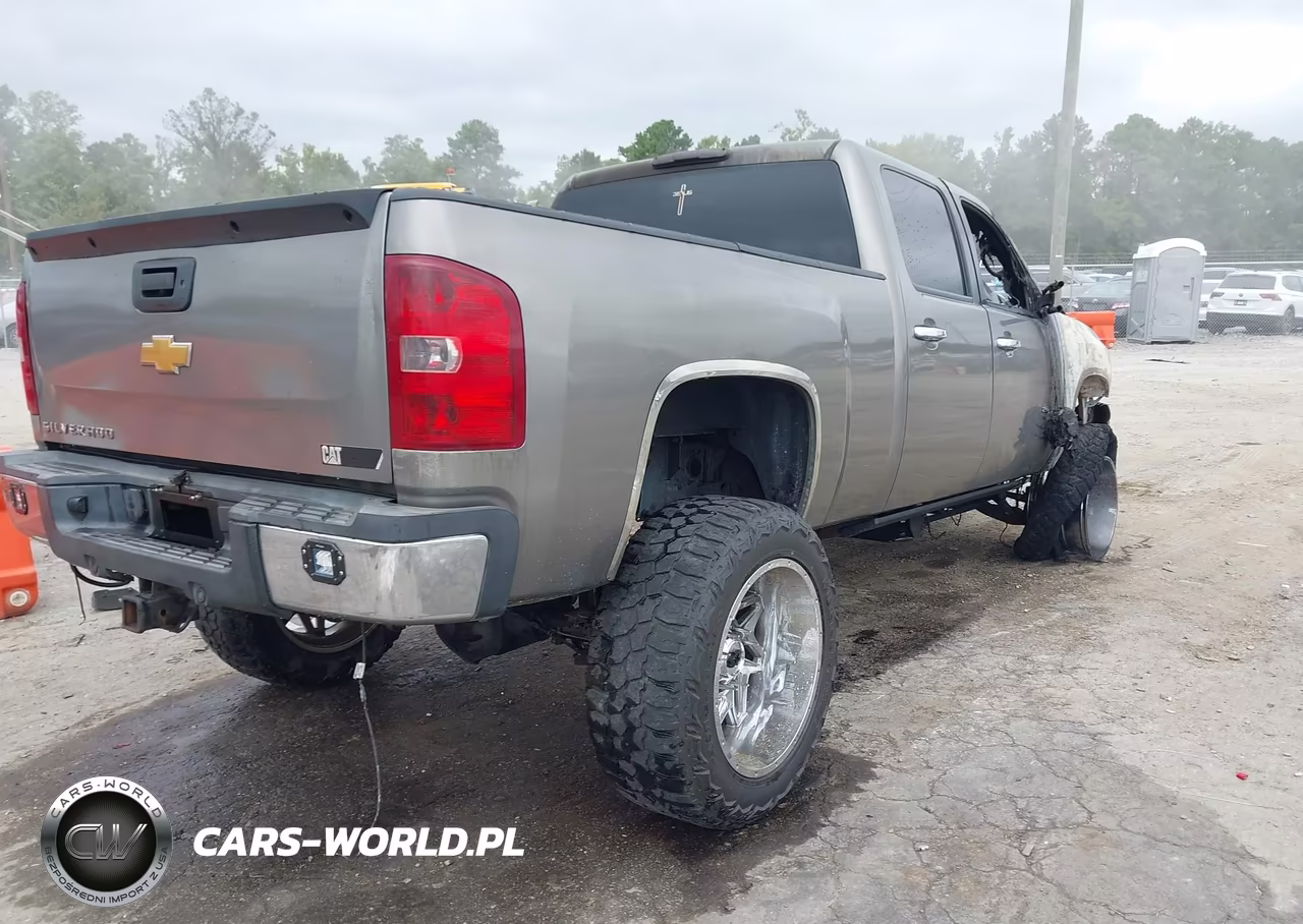 2007 Chevrolet Silverado 2500Hd Lt2 VIN:1GCHK23627F554849 - 4