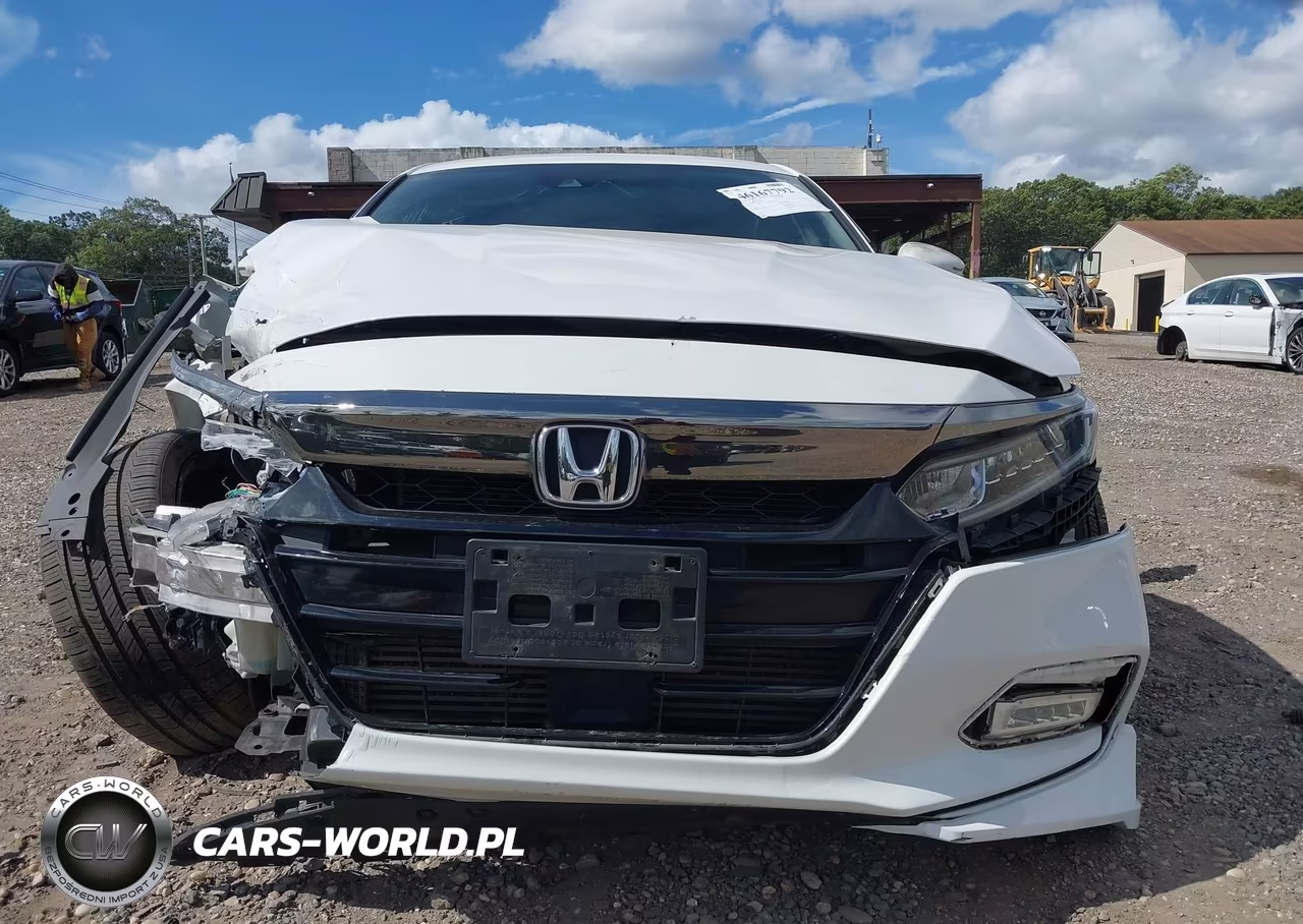 2018 Honda Accord Sport VIN:1HGCV1F36JA252659 - 13