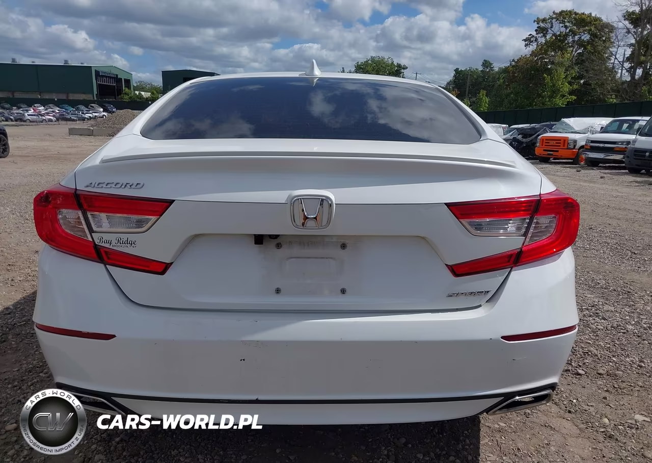 2018 Honda Accord Sport VIN:1HGCV1F36JA252659 - 17