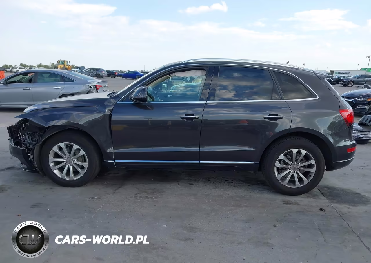 2016 Audi Q5 2.0T Premium VIN:WA1L2AFP8GA113095 - 14