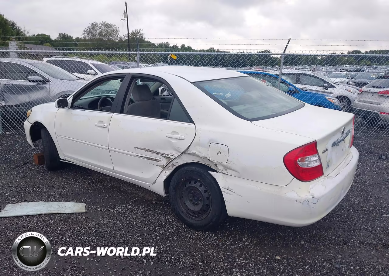 2003 Toyota Camry Le VIN:JTDBE32K530177836 - 3