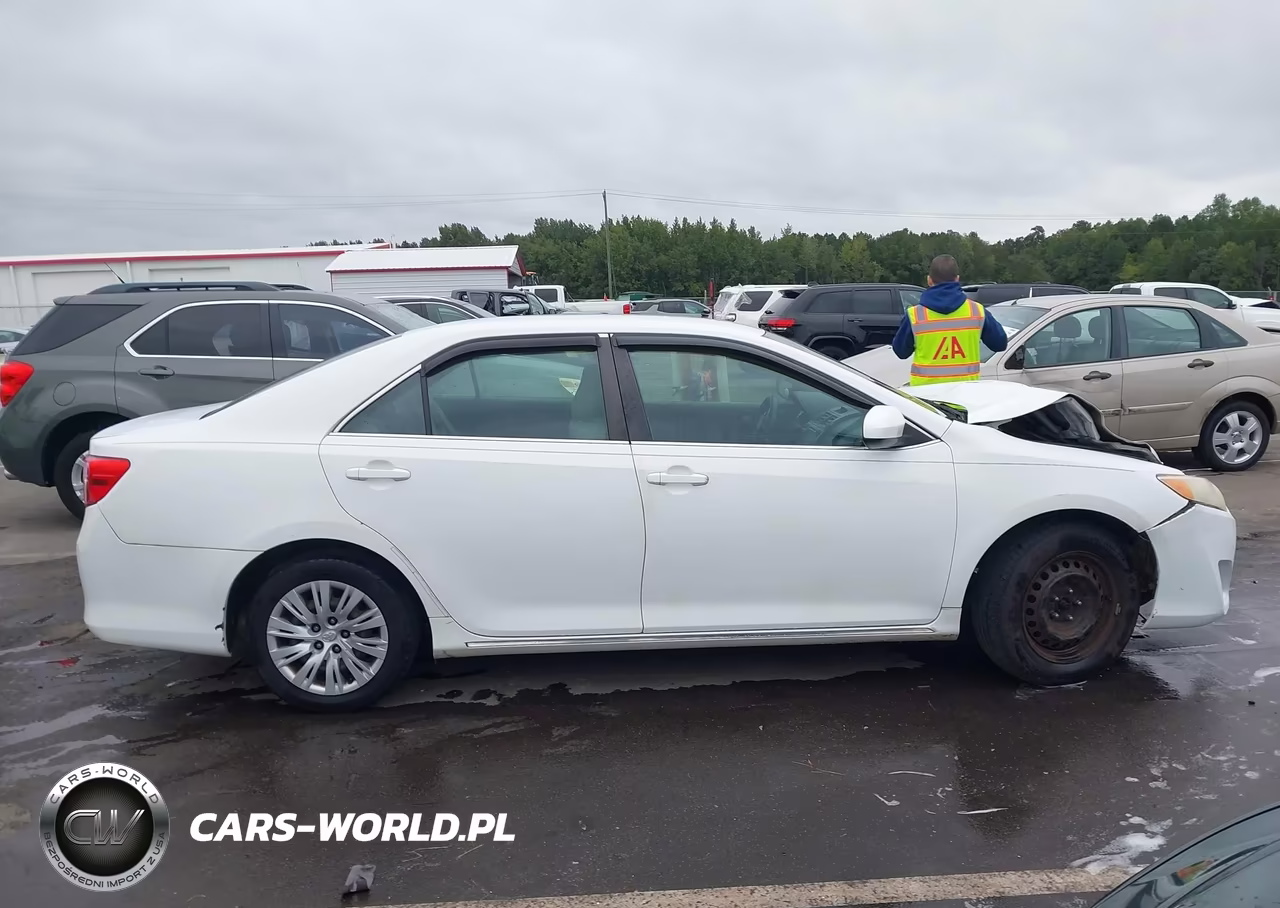 2012 Toyota Camry Le VIN:4T4BF1FKXCR241598 - 13