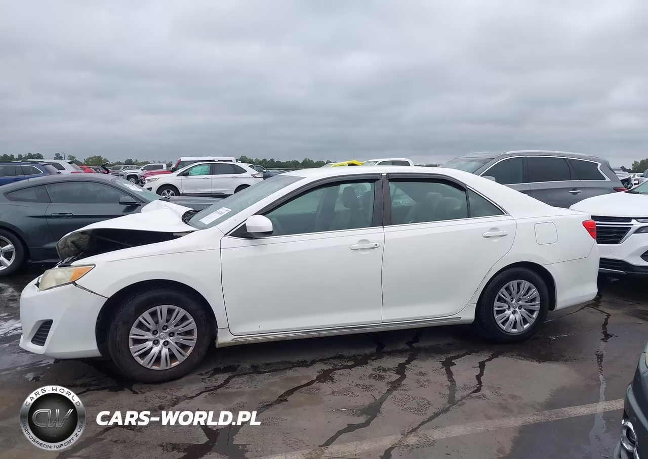 2012 Toyota Camry Le VIN:4T4BF1FKXCR241598 - 14