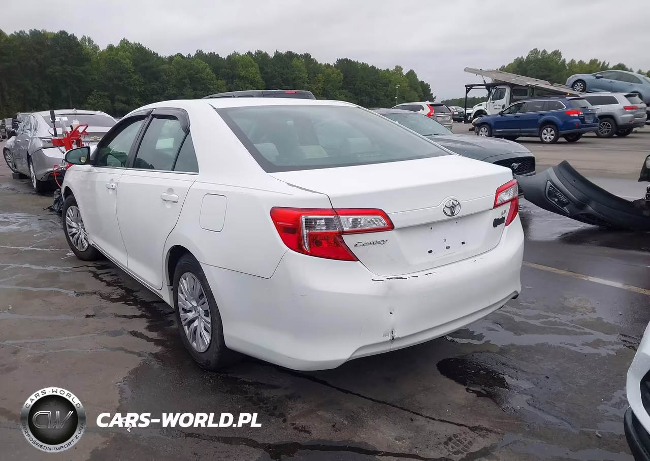 2012 Toyota Camry Le VIN:4T4BF1FKXCR241598 - 3