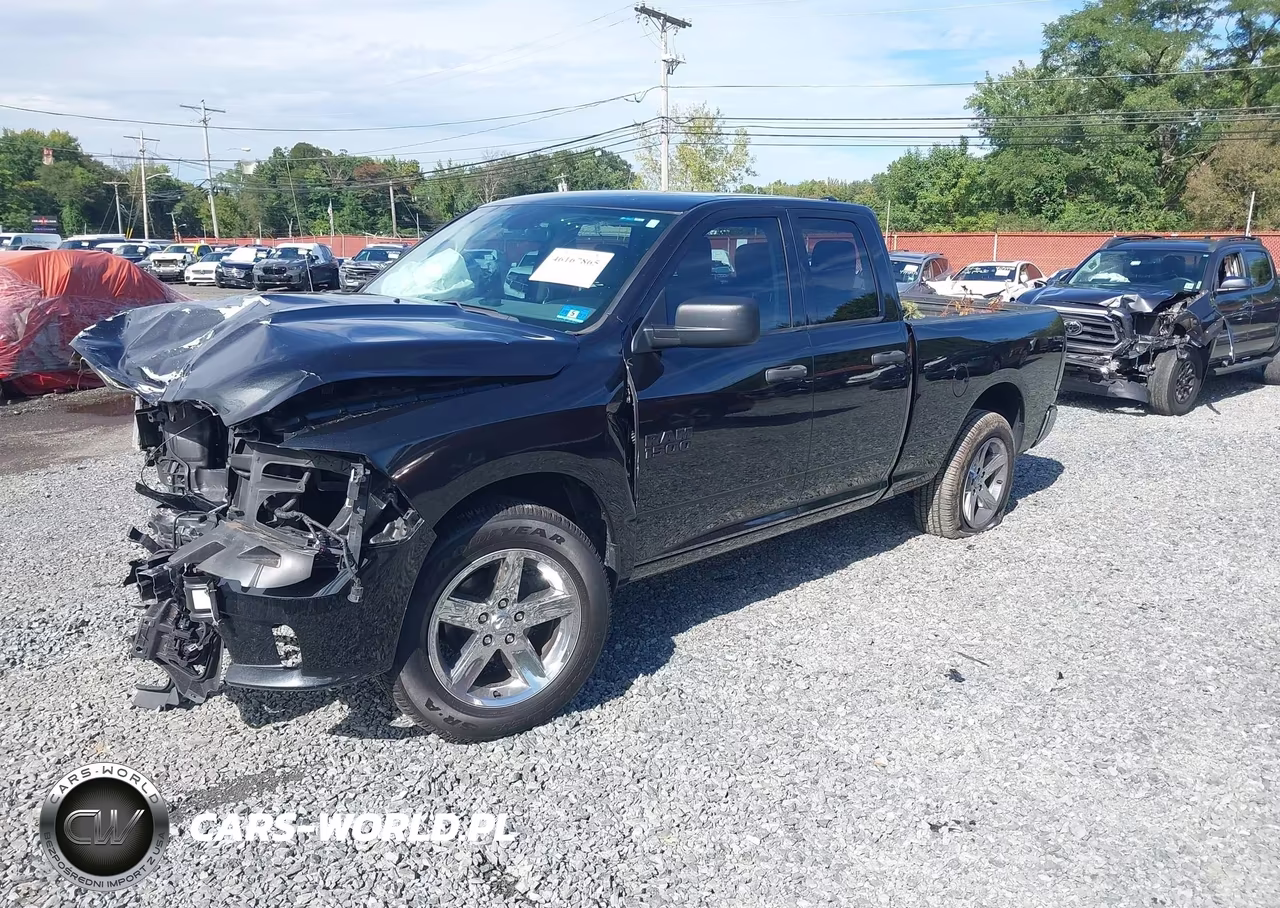 2018 Ram 1500 Express 4X4 6'4 Box VIN:1C6RR7FGXJS215862 - 2