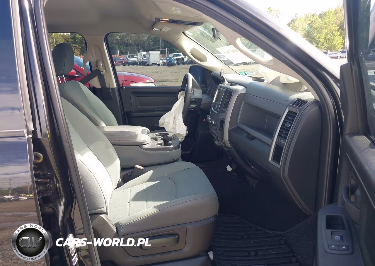 2018 Ram 1500 Express 4X4 6'4 Box VIN:1C6RR7FGXJS215862 - 5