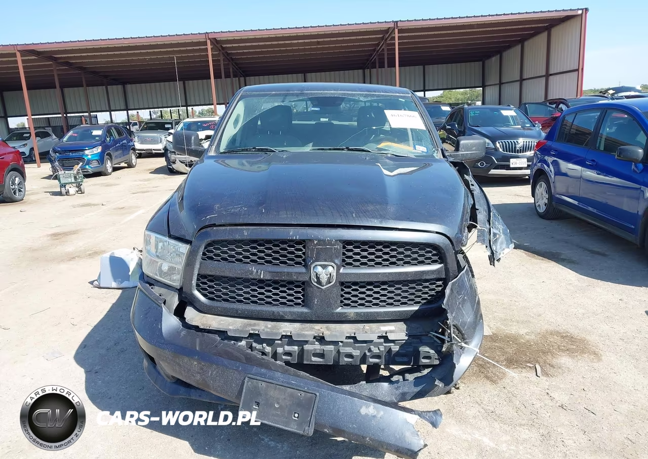 2019 Ram 1500 Classic Express 4X2 6'4 Box VIN:1C6RR6FG8KS574557 - 12
