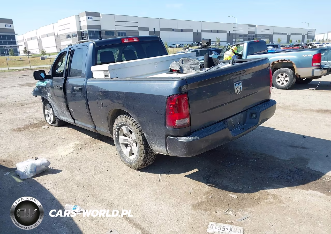 2019 Ram 1500 Classic Express 4X2 6'4 Box VIN:1C6RR6FG8KS574557 - 3