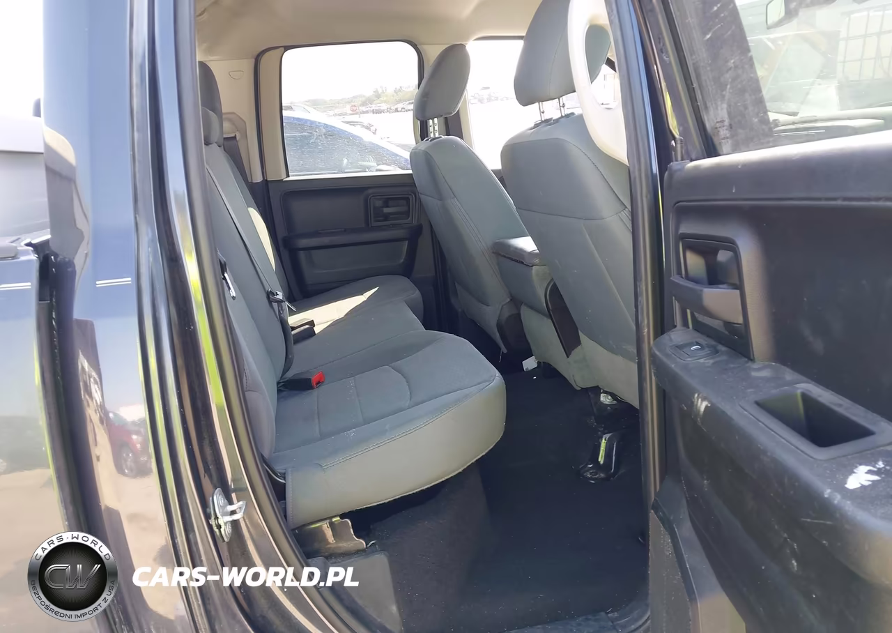 2019 Ram 1500 Classic Express 4X2 6'4 Box VIN:1C6RR6FG8KS574557 - 8