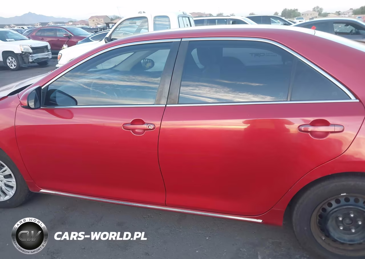 2014 Toyota Camry Le VIN:4T4BF1FK8ER413629 - 15