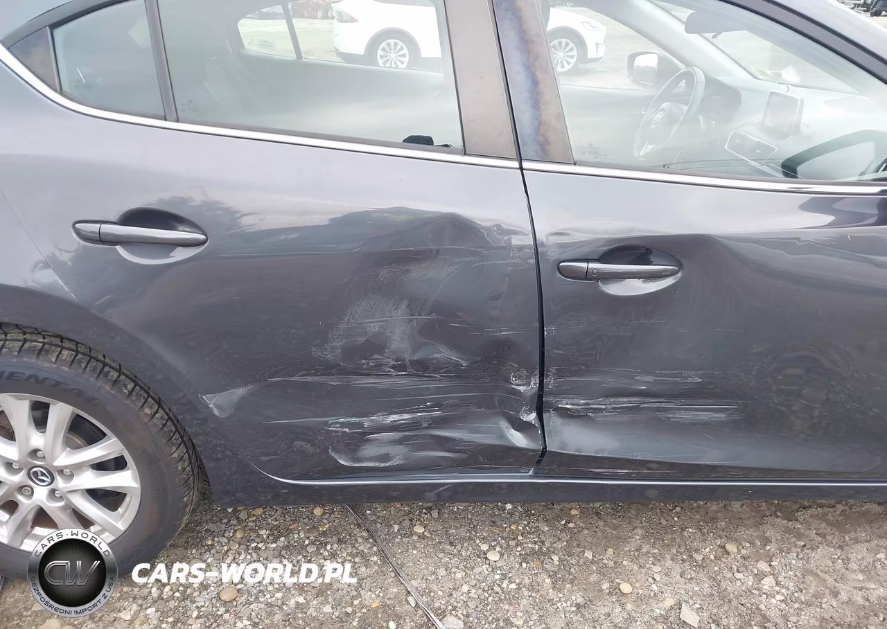 2015 Mazda Mazda3 I Touring VIN:3MZBM1L75FM154802 - 6
