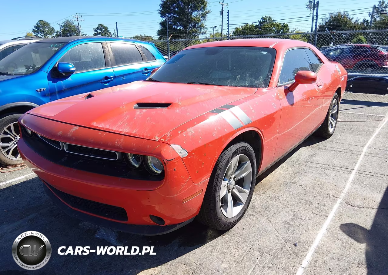 2018 Dodge Challenger Sxt VIN:2C3CDZAG8JH252629 - 2