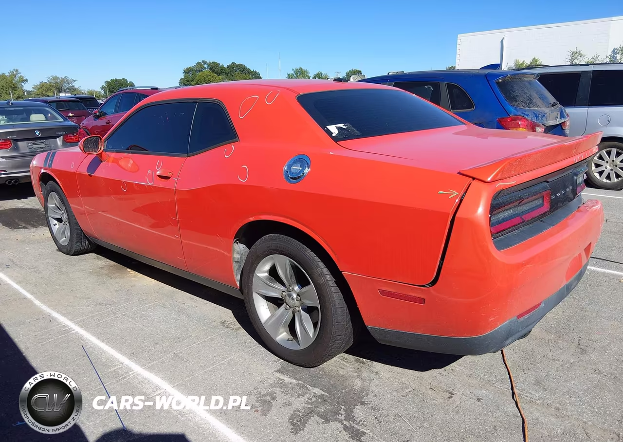 2018 Dodge Challenger Sxt VIN:2C3CDZAG8JH252629 - 3