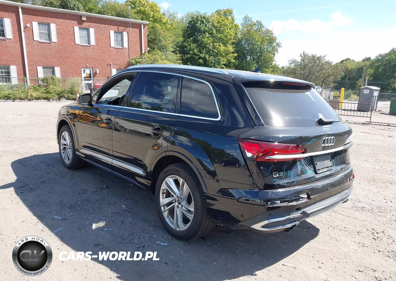 2021 Audi Q7 Premium VIN:WA1AXAF75MD017010 - 3