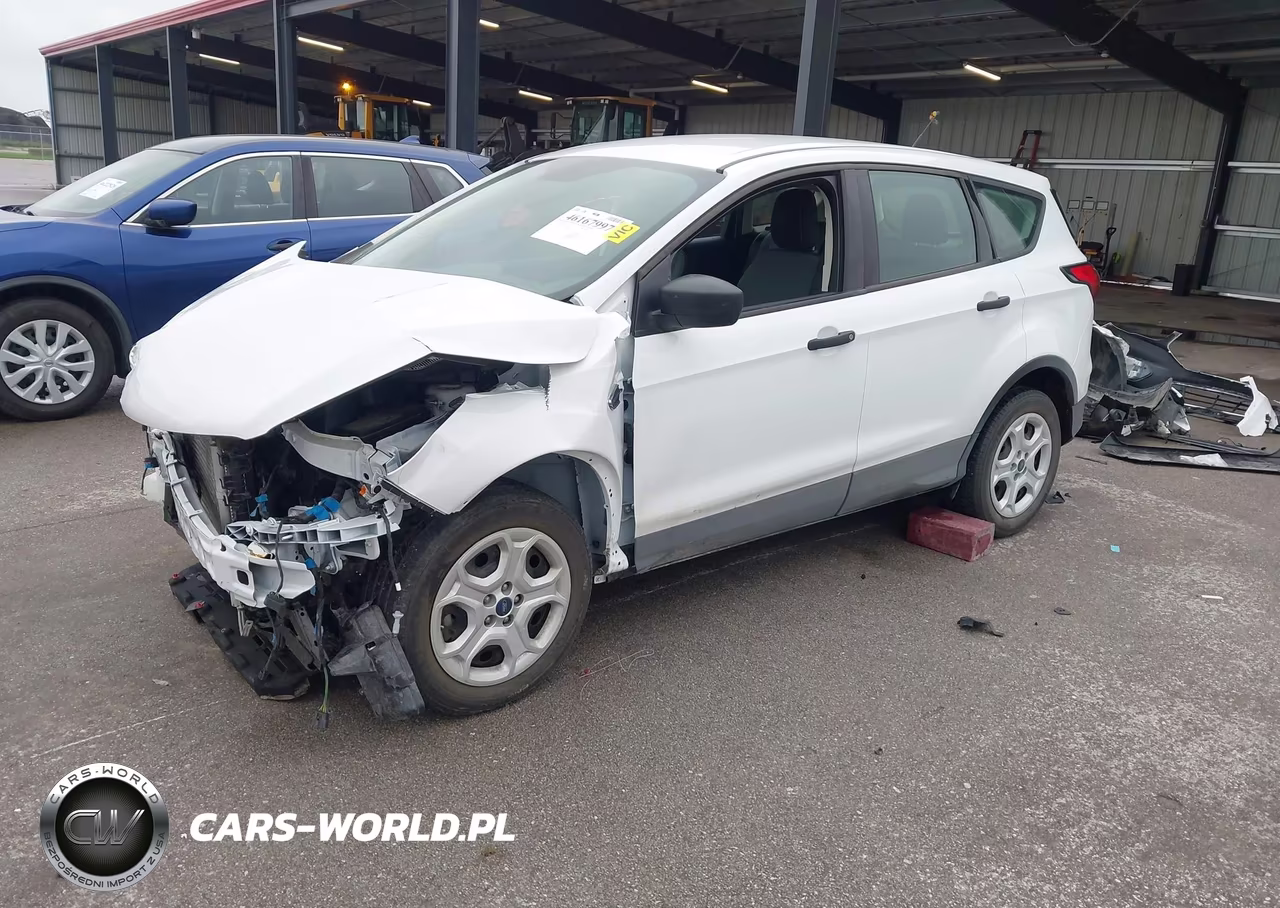 2019 Ford Escape S VIN:1FMCU0F70KUB59839 - 2