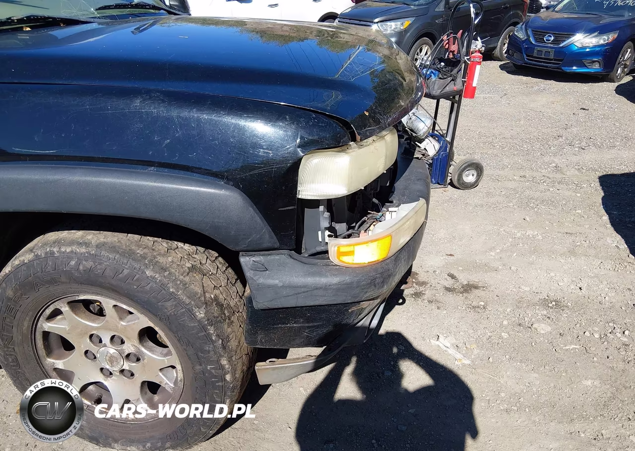 2003 Chevrolet Suburban 1500 Z71 VIN:3GNFK16Z33G280570 - 13