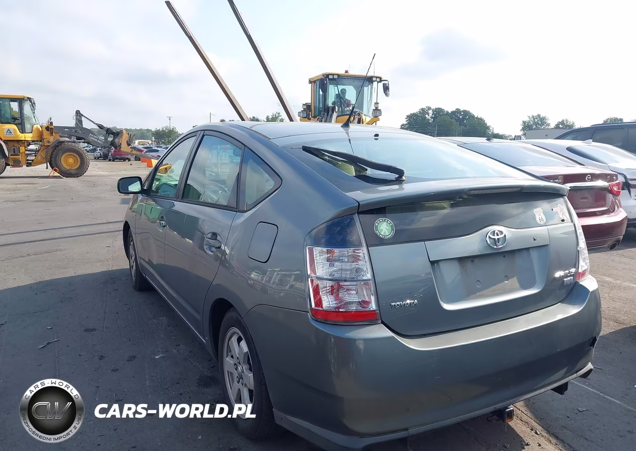 2004 Toyota Prius VIN:JTDKB20U840110950 - 3